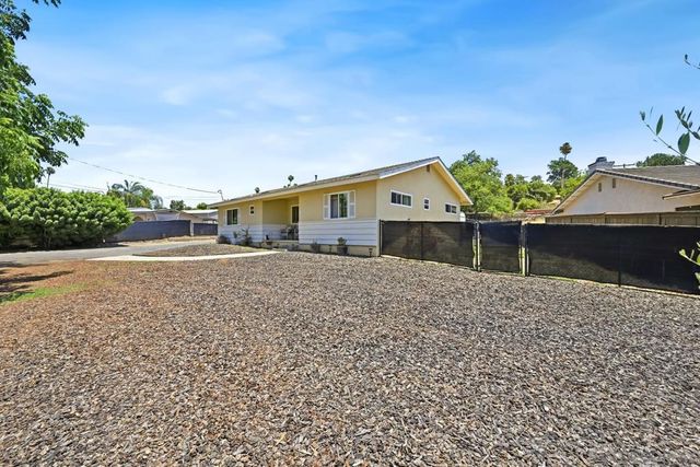 1500 S Citrus Ave., Escondido, CA 92027
