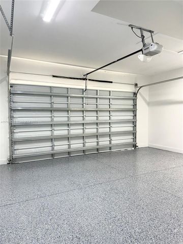 2515 NE 5TH PL, Cape Coral, FL 33909