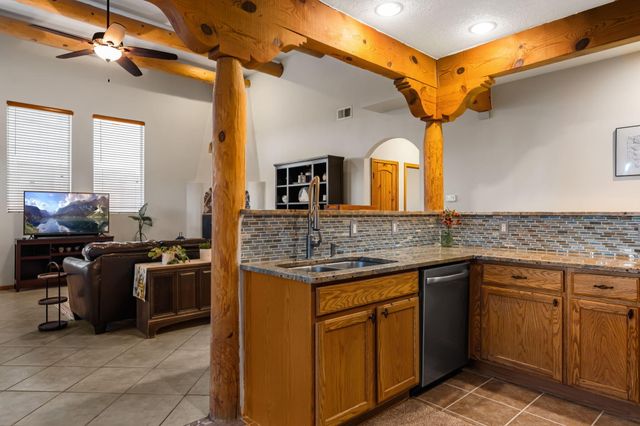 1548 16th Avenue SE, Rio Rancho, NM 87124