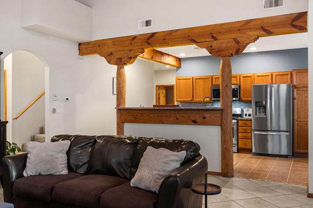 1548 16th Avenue SE, Rio Rancho, NM 87124