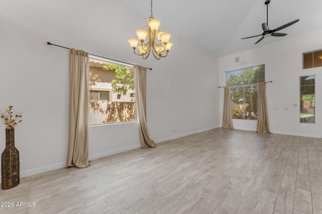 2418 E GLASS Lane, Phoenix, AZ 85042