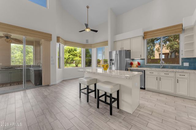 2418 E GLASS Lane, Phoenix, AZ 85042