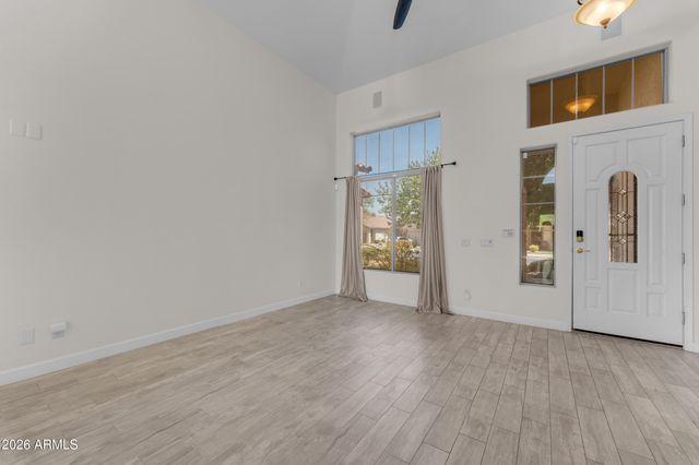 2418 E GLASS Lane, Phoenix, AZ 85042