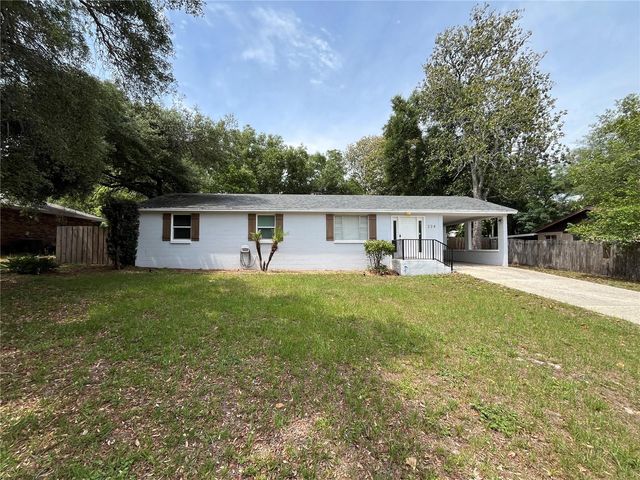 224 LAKEWOOD DRIVE, Debary, FL 32713
