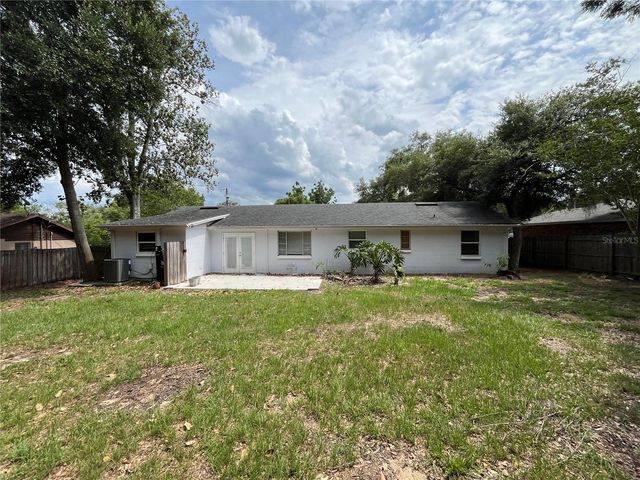 224 LAKEWOOD DRIVE, Debary, FL 32713