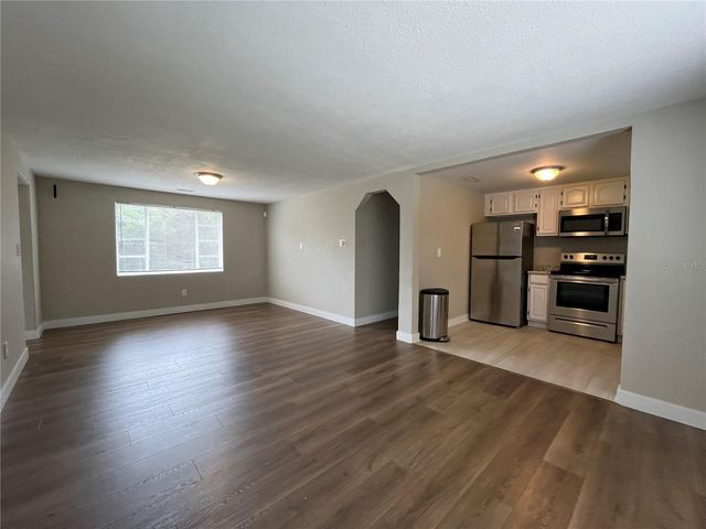 224 LAKEWOOD DRIVE, Debary, FL 32713