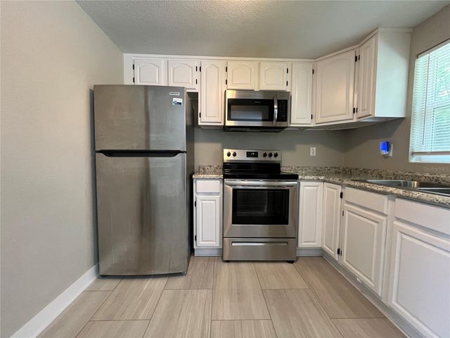 224 LAKEWOOD DRIVE, Debary, FL 32713