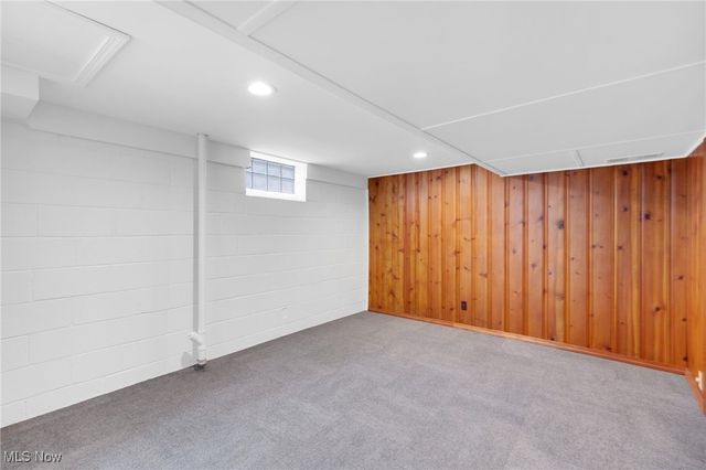 5840 Queens Highway, Parma Heights, OH 44130