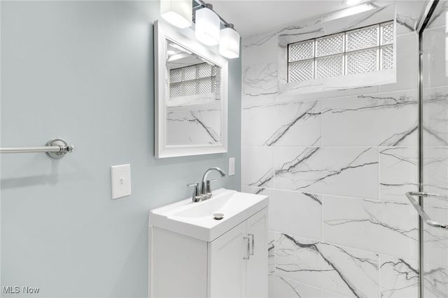 5840 Queens Highway, Parma Heights, OH 44130