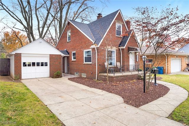 5840 Queens Highway, Parma Heights, OH 44130