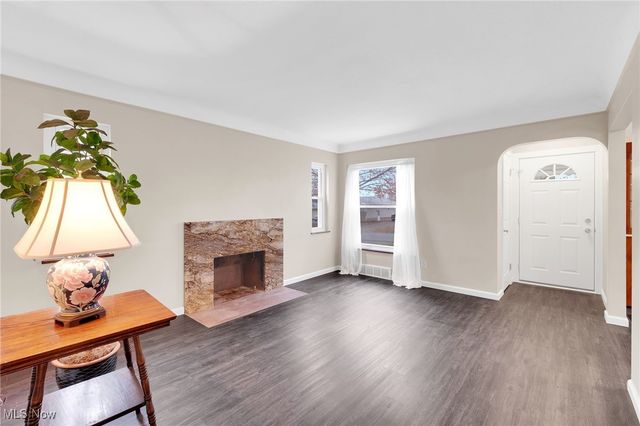 5840 Queens Highway, Parma Heights, OH 44130