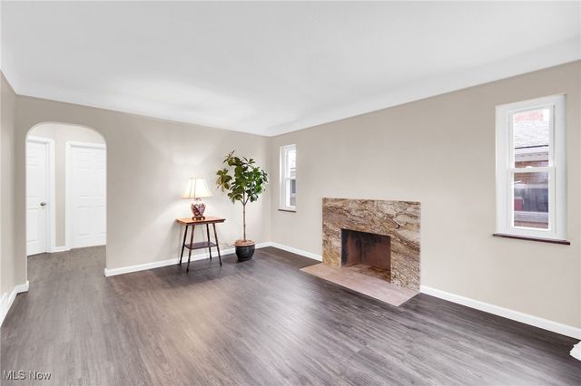 5840 Queens Highway, Parma Heights, OH 44130