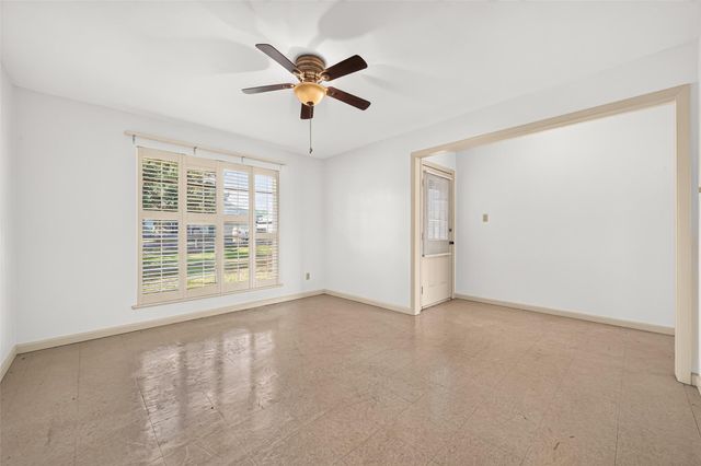 9231 Kostelnik Street, Needville, TX 77461