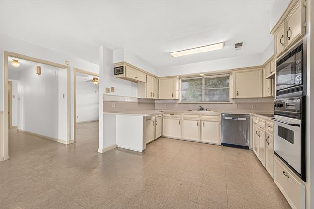 9231 Kostelnik Street, Needville, TX 77461