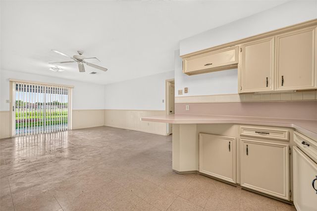 9231 Kostelnik Street, Needville, TX 77461