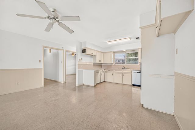 9231 Kostelnik Street, Needville, TX 77461