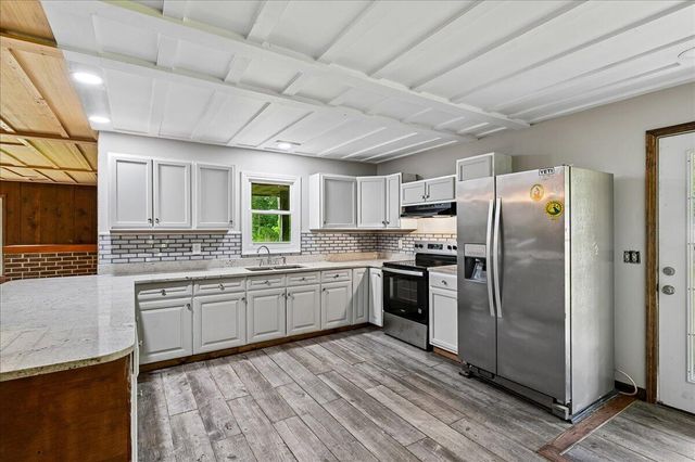 148 Claussen Street, Summerville, SC 29483