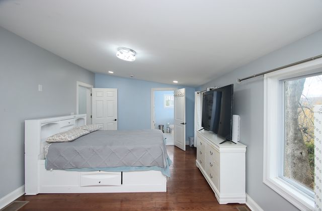 32 Spring Street, Ansonia, CT 06401