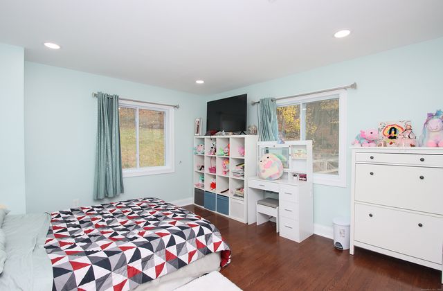 32 Spring Street, Ansonia, CT 06401