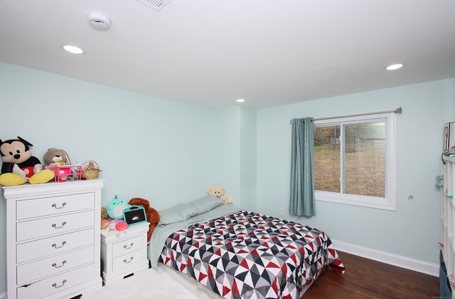 32 Spring Street, Ansonia, CT 06401