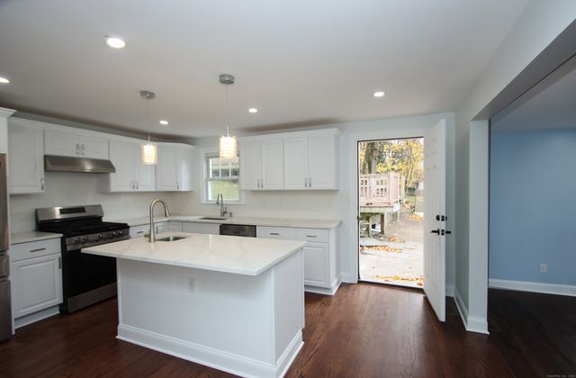 32 Spring Street, Ansonia, CT 06401