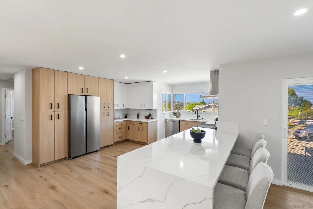 2175 Clove St, San Diego, CA 92106