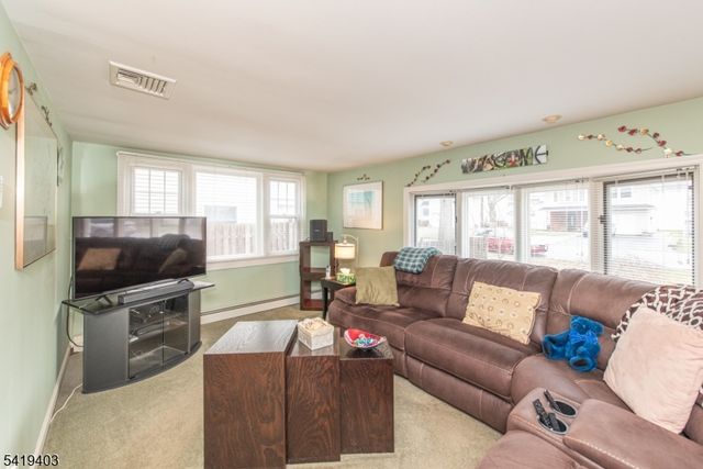 77 Eldora Rd, Parsippany-troy Hills Twp., NJ 07054