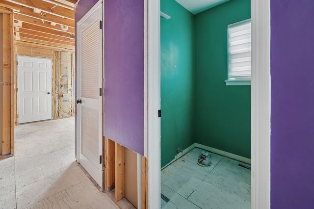 861 VILLAGE Circle 861, Marengo, IL 60152