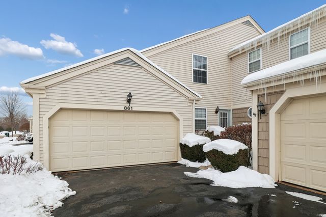 861 VILLAGE Circle 861, Marengo, IL 60152