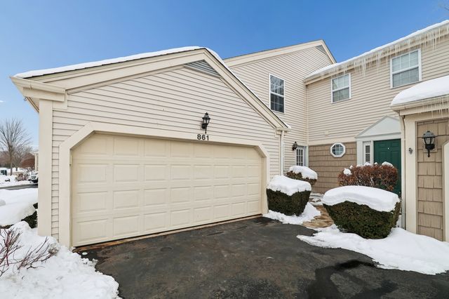 861 VILLAGE Circle 861, Marengo, IL 60152