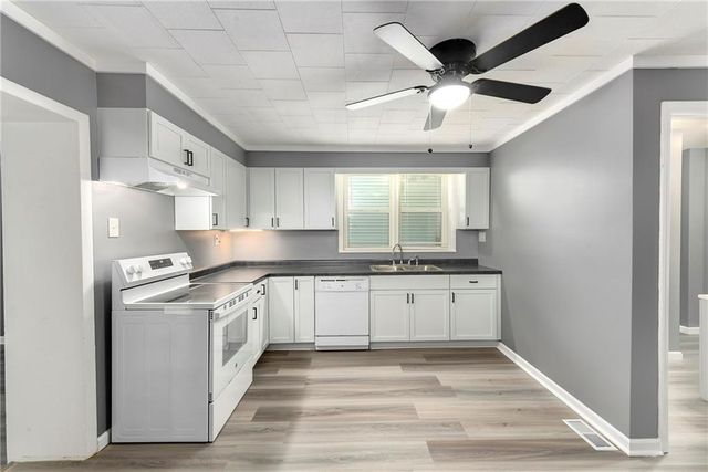 782 Pottawatomie Street, Leavenworth, KS 66048