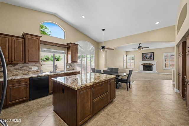221 S QUARTZ Street, Gilbert, AZ 85296