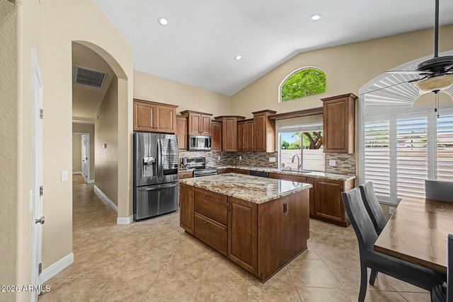 221 S QUARTZ Street, Gilbert, AZ 85296
