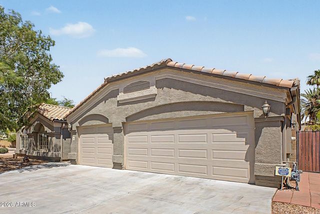 221 S QUARTZ Street, Gilbert, AZ 85296
