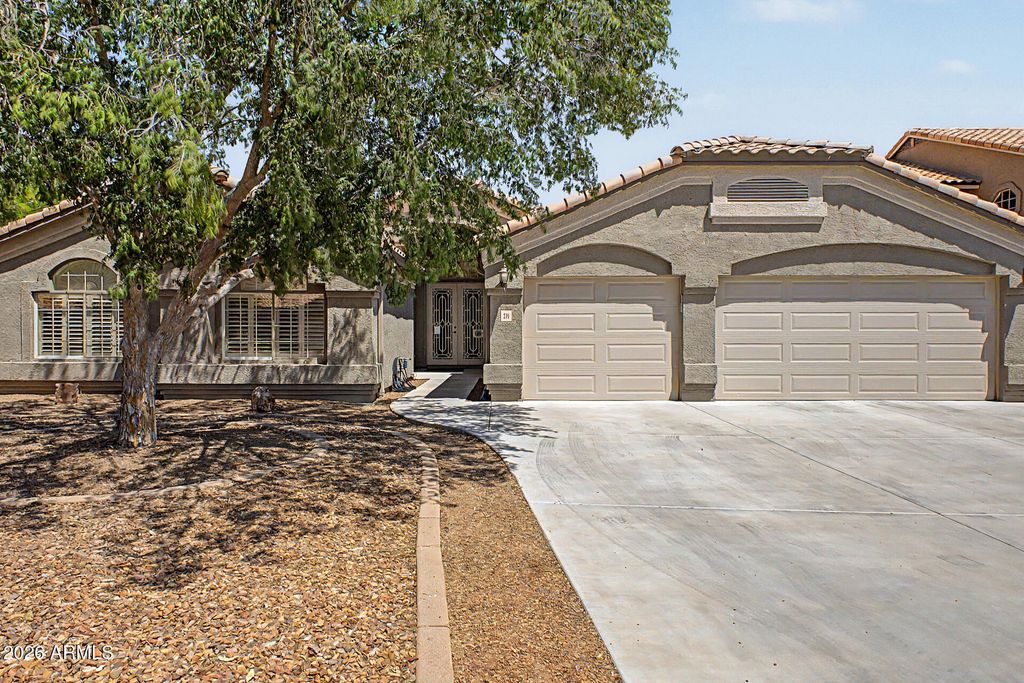 221 S QUARTZ Street, Gilbert, AZ 85296