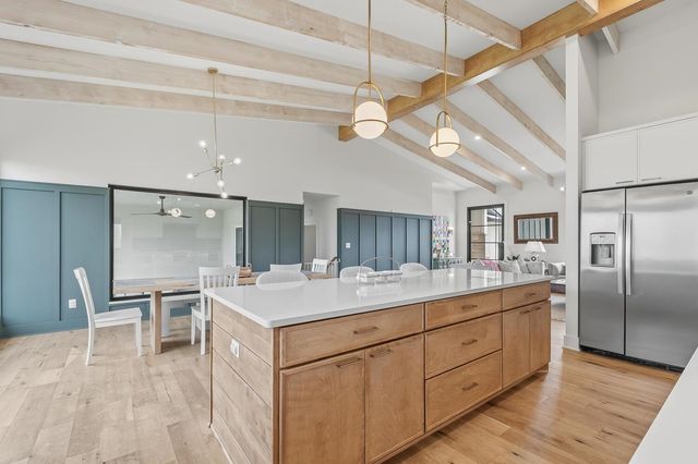 1525 N Shadow Rock Dr, Andover, KS 67002