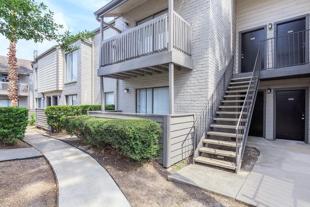 1300 Wilcrest Drive 311, Houston, TX 77042