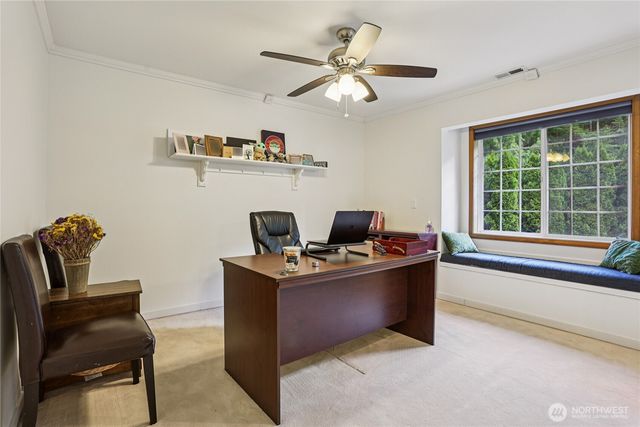 19301 SE 16th Street, Sammamish, WA 98075