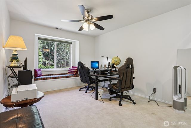 19301 SE 16th Street, Sammamish, WA 98075