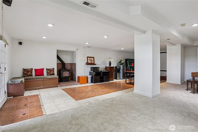 19301 SE 16th Street, Sammamish, WA 98075