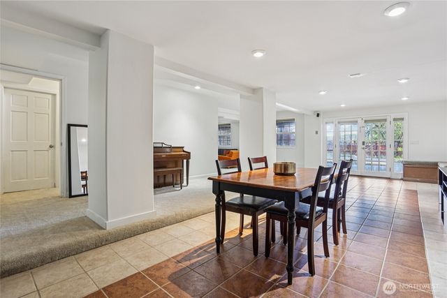 19301 SE 16th Street, Sammamish, WA 98075