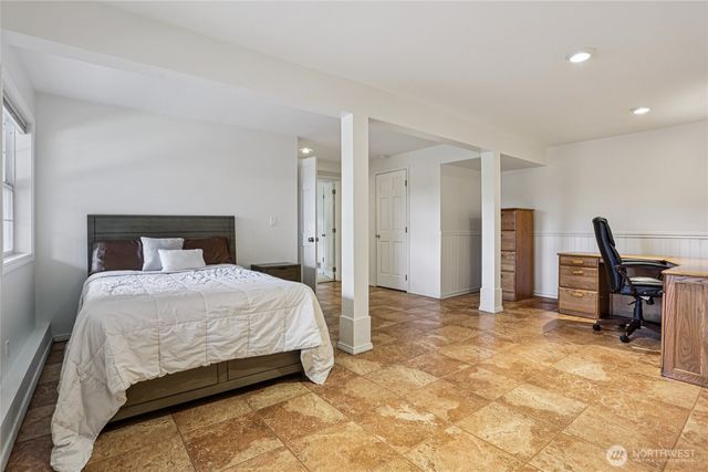 19301 SE 16th Street, Sammamish, WA 98075