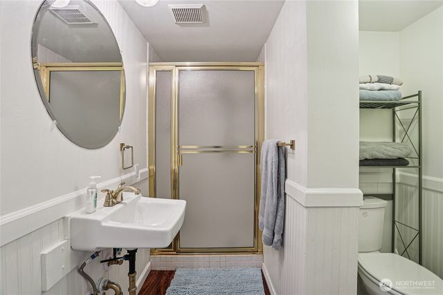 19301 SE 16th Street, Sammamish, WA 98075