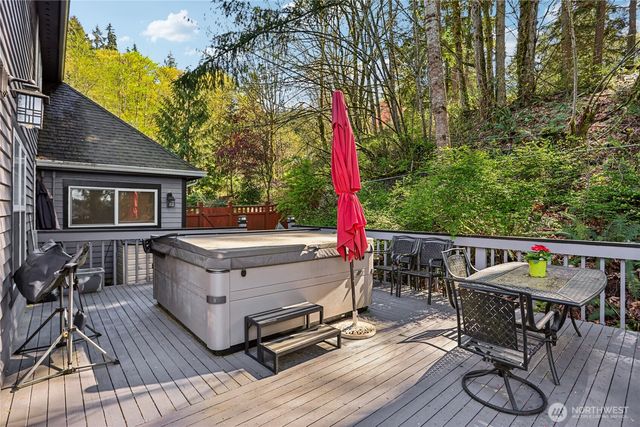 19301 SE 16th Street, Sammamish, WA 98075
