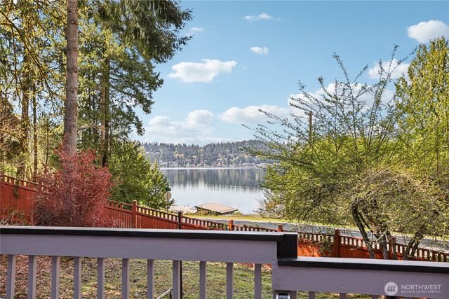 19301 SE 16th Street, Sammamish, WA 98075