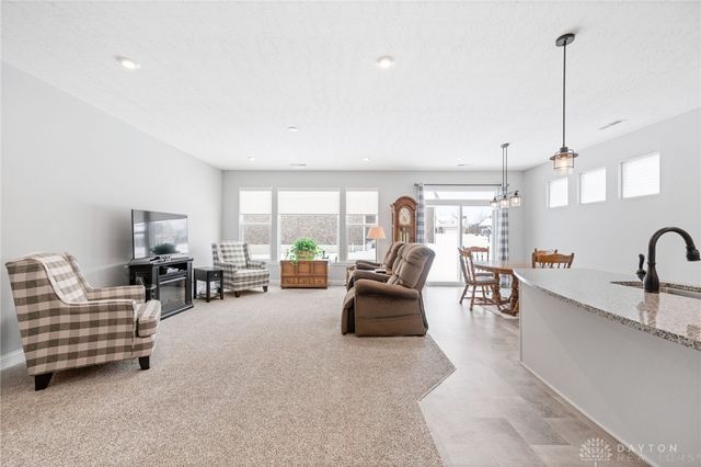 5100 Renaissance Park Drive, Franklin, OH 45005