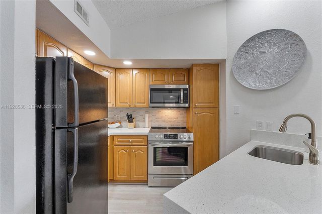 12430 Vista Isles Dr 1327, Sunrise, FL 33325