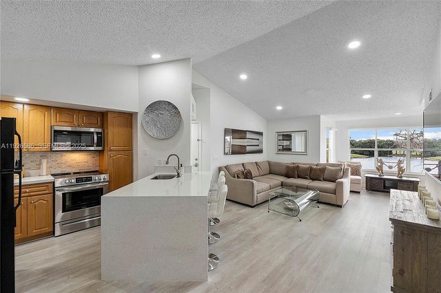 12430 Vista Isles Dr 1327, Sunrise, FL 33325