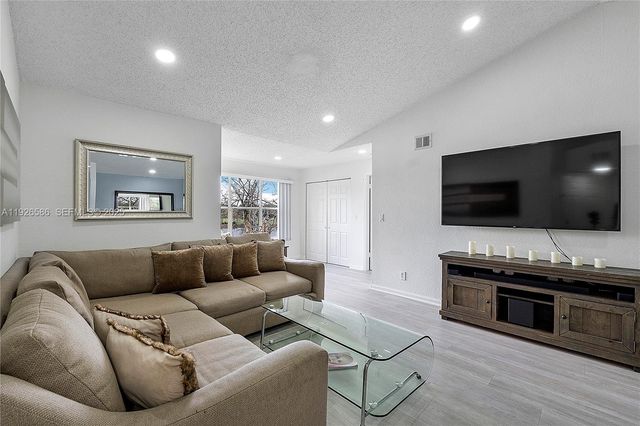 12430 Vista Isles Dr 1327, Sunrise, FL 33325