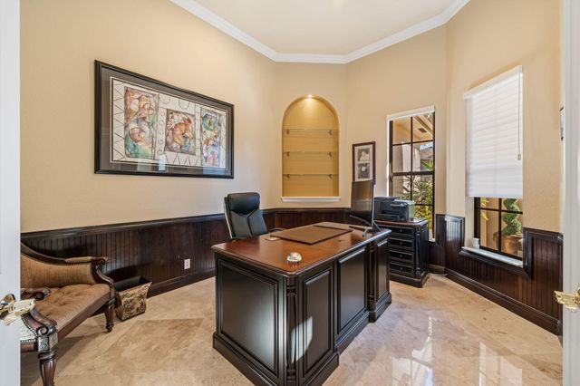 10710 Versailles Boulevard, Wellington, FL 33449